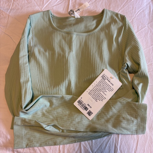 Lululemon size 6 Ebb to Street Long Sleeve - Picture 1 of 1